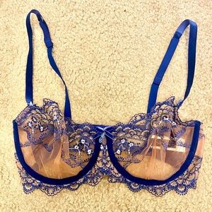 Elegant Navy and Gold Lace Bra